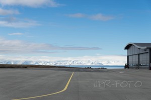 Airport Longyearbyen - Spitzbergen